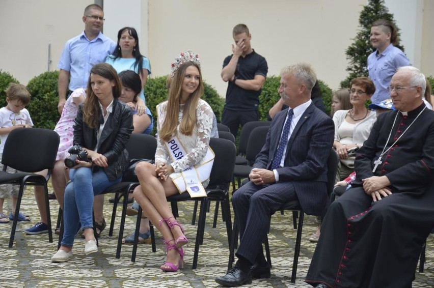 Kamil Sobol z Łowicza kajakową wyprawą uczci 1050. rocznicę chrztu Polski (Zdjęcia)