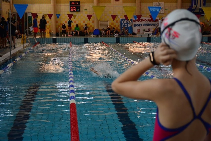 Za nami runda finałowa Ligi Dzieci i Młodzieży w pływaniu w Opocznie. Zobacz ZDJĘCIA uczestnika zajęć w MDK [WYNIKI]