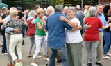 Seniorzy po raz kolejny bawili się na Stadionie Powiatowym w Pile na Tanecznej Środzie. Zobaczcie zdjęcia