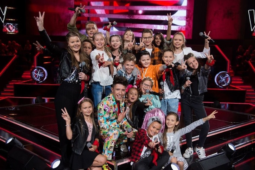 Julia Drożdżyńska w The Voice Kids 2. Podopieczna Violetty Ojrzyńskiej przeszła do Sing Off, ale nie do finału
