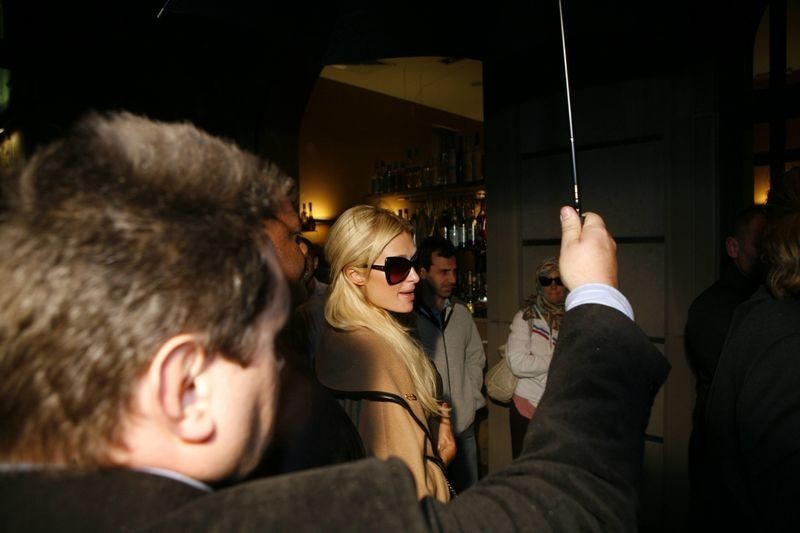 Paris Hilton w Polsce [ZDJĘCIA]. Celebrytka już jest w Katowicach