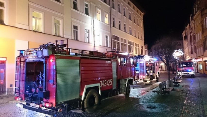 Pożar w hotelu Europa w Jeleniej Górze. Ewakuowano prawie 60...