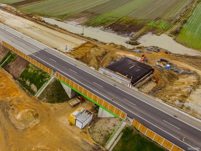 Budowa A1 w Łódzkiem. Jak postępują prace w okolicach...