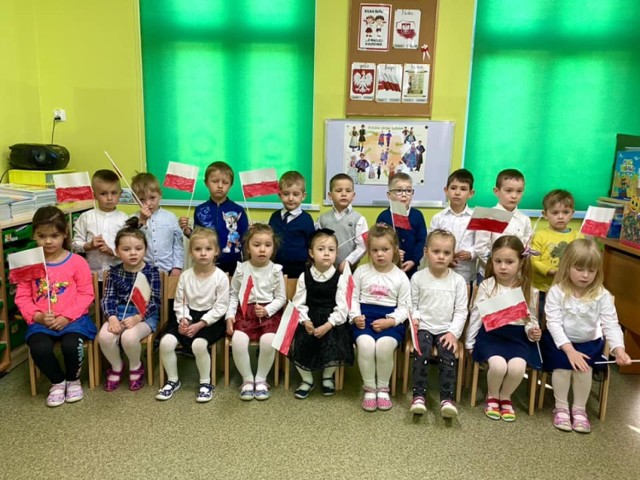 2 maja obchodzony jest Dzień Flagi Rzeczypospolitej Polskiej. Przedszkolaki w Stefanowie (ZSP Przyprostynia), już dzisiaj świętowały!