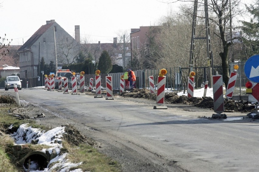 Ruszyła naprawa drogi powiatowej w Koskowicach [ZDJĘCIA]