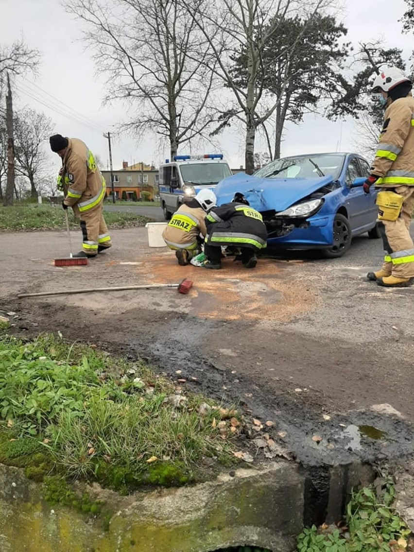 Kolizja Gurowo. W zdarzeniu udział brały Ford Galaxy i...