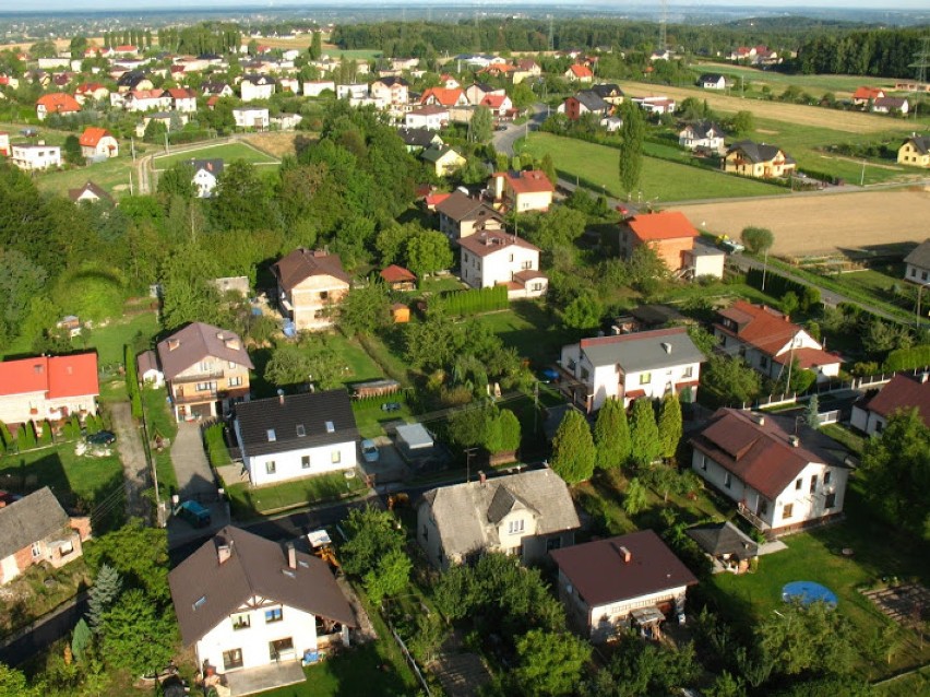 Śląskie z powietrza. Przelot paralotnią z Bielska-Białej do Kobióra [ZDJĘCIA]