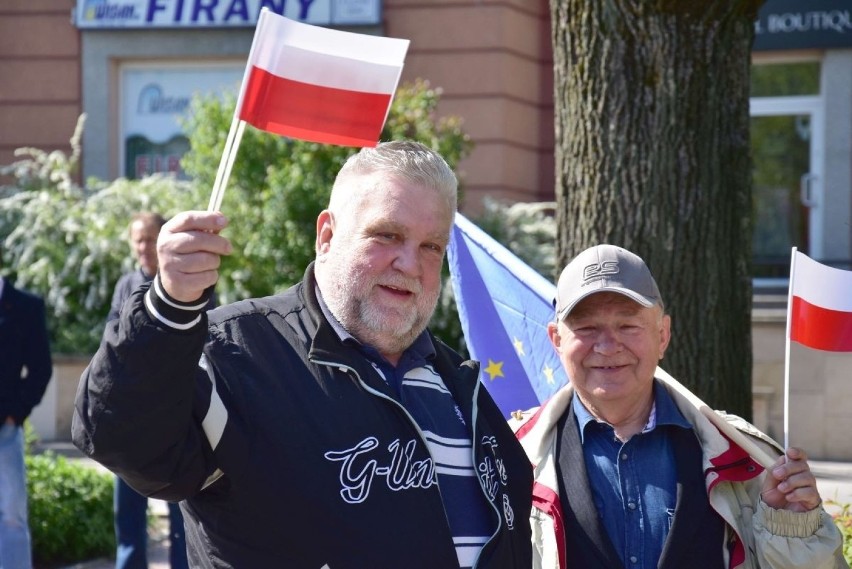  Tradycyjny pochód pierwszomajowy przeszedł ulicami Kielc (ZDJĘCIA)