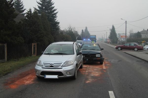 Wypadek Kęty: pijany sprawca. Miał blisko 2 promile [ZDJĘCIA]