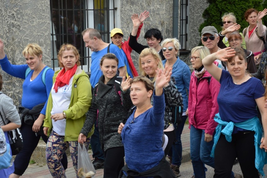 Lębork. Pielgrzymka piesza na odpust do Sianowa