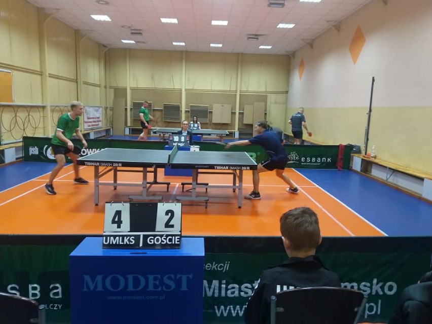 Radomsko: Mecz III ligi mężczyzn w tenisie stołowym. UMLKS Radomsko - Sokół Zgierz 7-3 