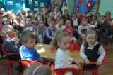 Będzie łączenie szkół podstawowych z przedszkolami w Tomaszowie. Będą konkursy na dyrektorów