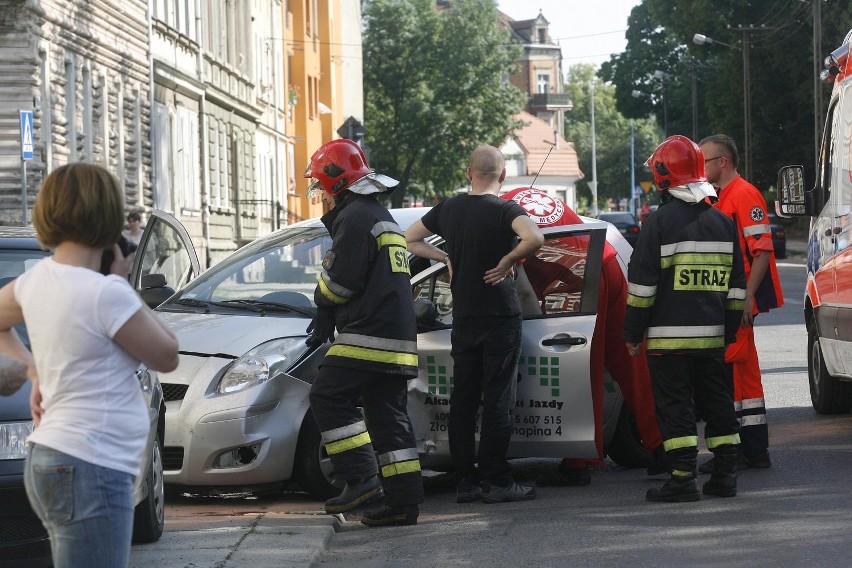 Legnica: Wypadek na skrzyżowaniu ul. Lotniczej z Hutników