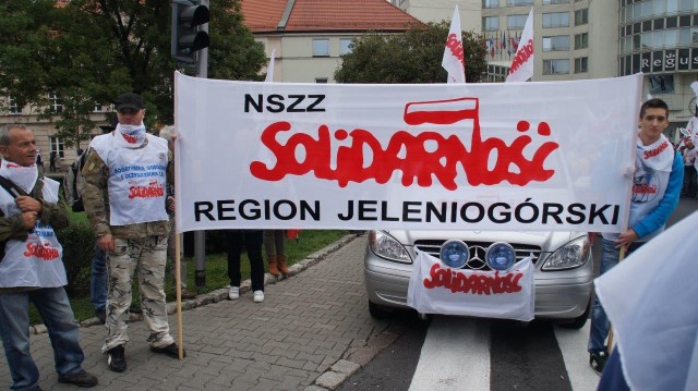 Z regionu jeleniogórskiego na protesty w Warszawie wyjechało około tysiąc osób.