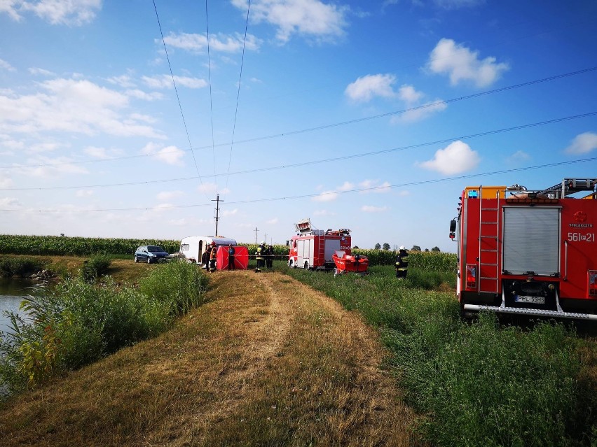 BLISKO NAS: W miejscowości Trzebin wyłowiono topielca. Na drodze Jarocin-Żerków śmiertelny wypadek [ZDJĘCIA]