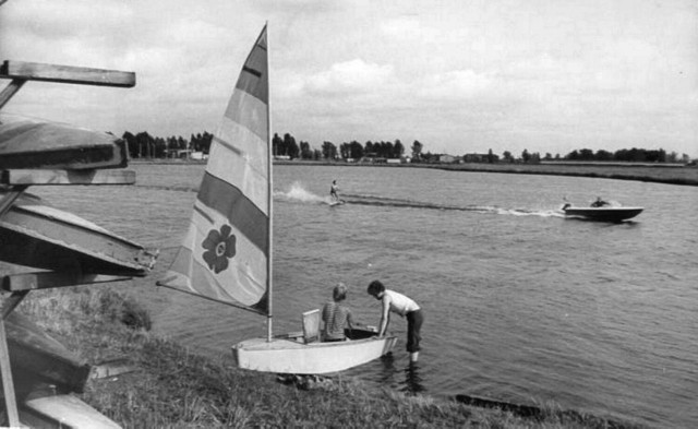 Lata 1976-1979 , Nad zalewem w Pińczowie.