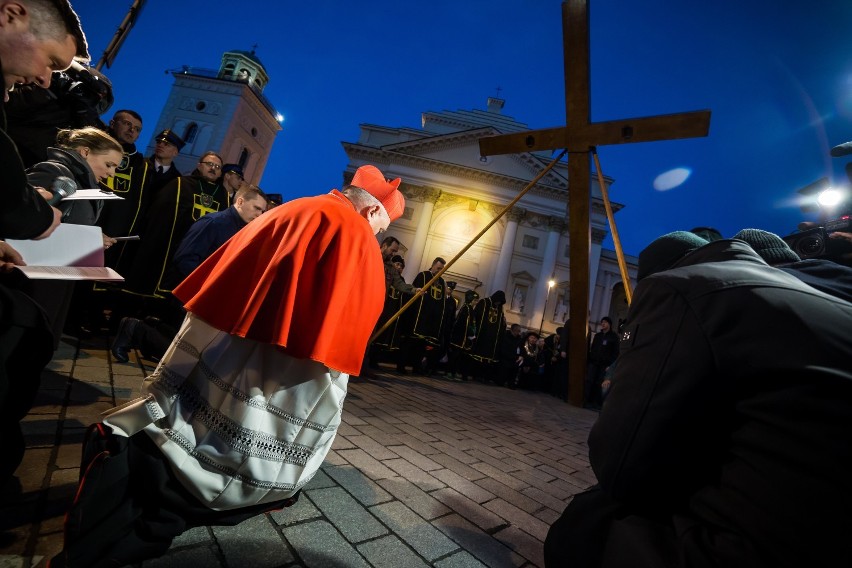 Centralna Droga Krzyżowa, Warszawa 2017. Tłumy warszawiaków...