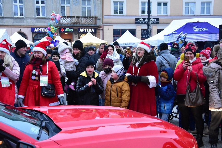Wizyta św. Mikołaja na Jarmarku Świątecznym w Żninie,...