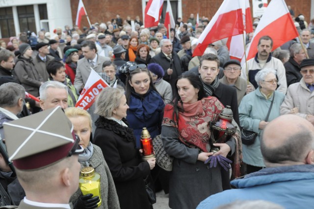 Na placu przed Kościołem pw. Świętych Polskich Braci Męczenników ...