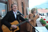 "Trzeci Oddech Kaczuchy" śpiewał dla mieszkańców z balkonu ratusza w Solcu Kujawskim [zdjęcia]