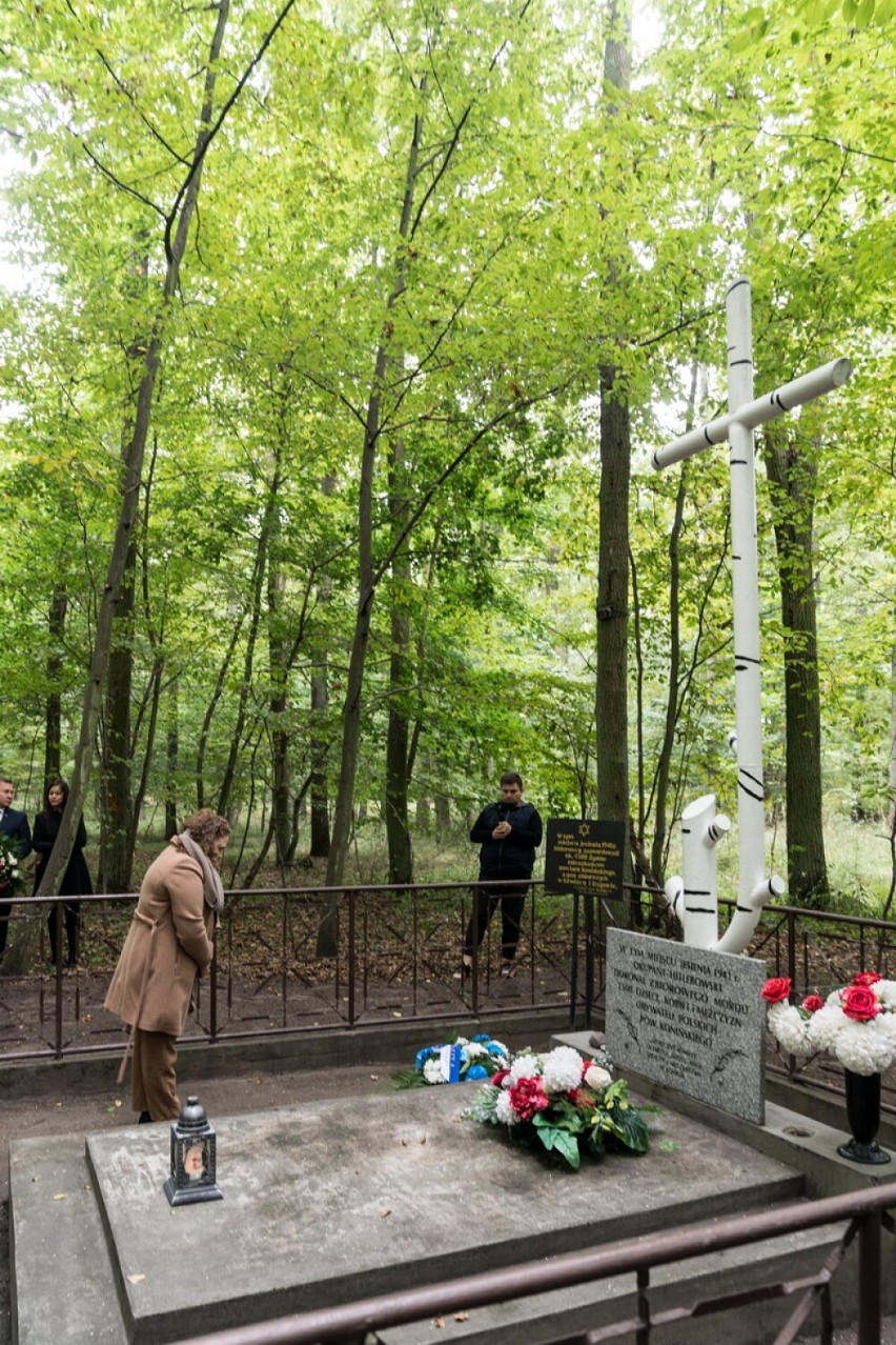 Uroczystości w miejscu mordu na Żydach w Rudzicy