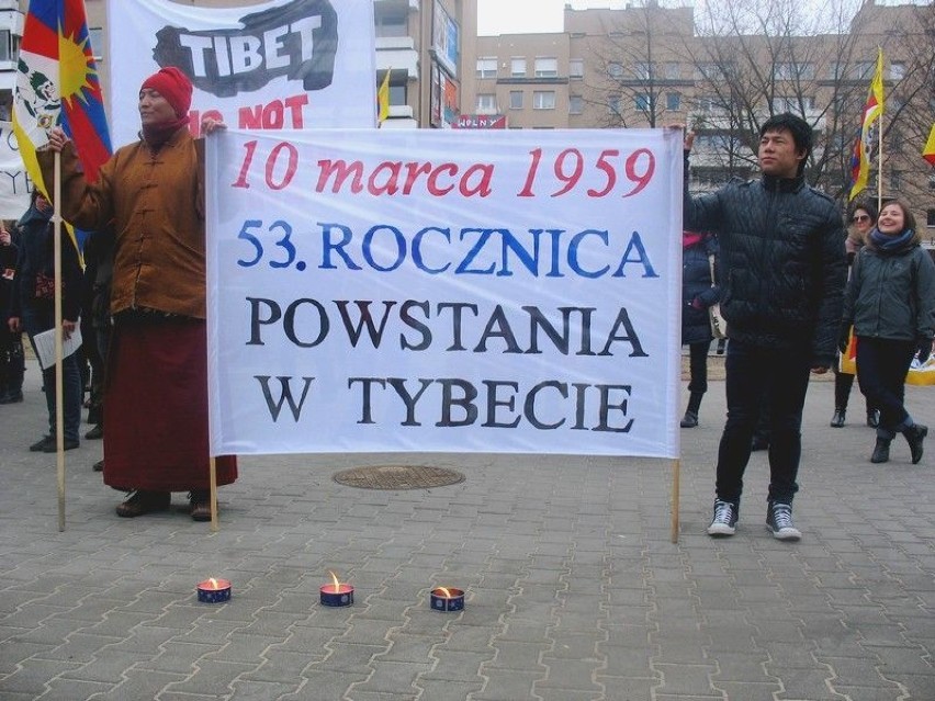 "Tybetańczycy mogą się uczyć od Polaków". Rozmowa z Yeshim Lhosarem