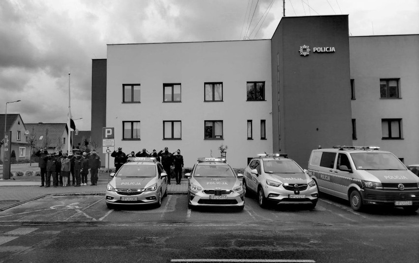W Grodzisku w geście solidarności ze zmarłym policjantem zawyły syreny radiowozów