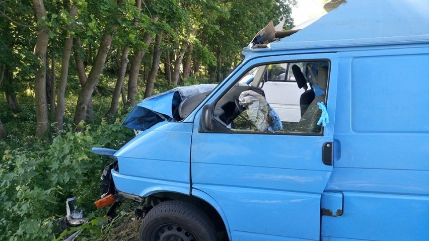 Do zderzenia dwóch busów doszło w podgorzowskiej Kłodawie na...