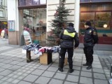 Handel uliczny w Katowicach: strażnicy walczą z handlarzami z placu Szewczyka