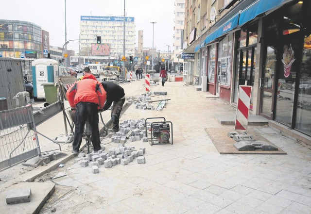 37 tysięcy złotych tyle kary ma już naliczone wykonawca ...