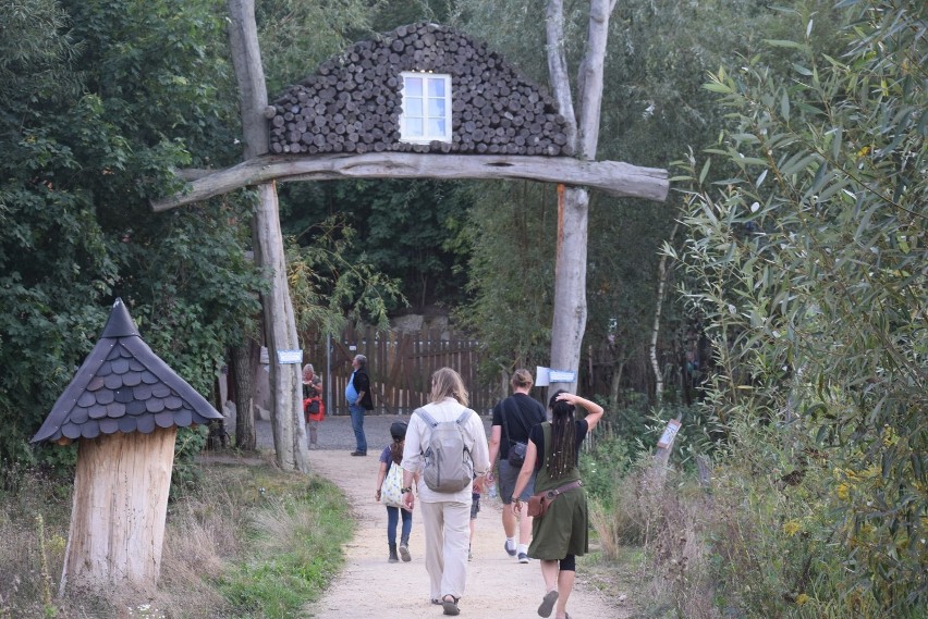 FOLKLORUM rozpoczęte! Jest magicznie, muzycznie i klimatycznie! [ZDJĘCIA]