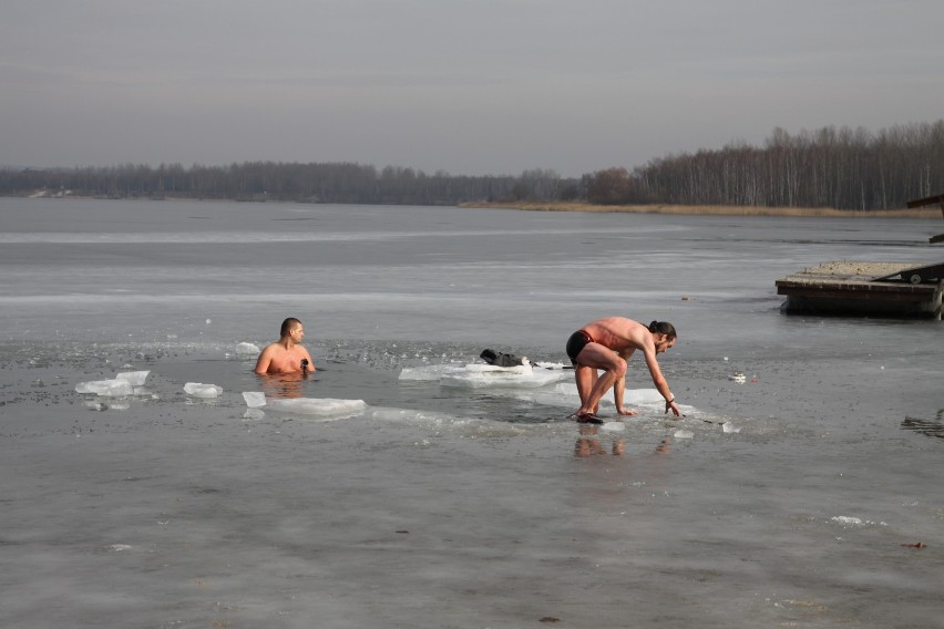 Niedziela nad Pogorią III, czyli spacery i kąpiele w...