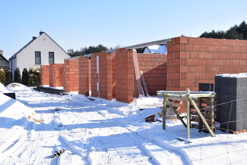 Deweloper buduje nowe domy na osiedlu Zadębie w Skierniewicach [WIZUALIZACJA]