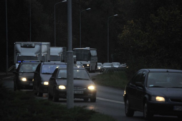 Śrem: korki zmorą kierowców. W godzinach szczytu jest tragicznie! [ZDJĘCIA]