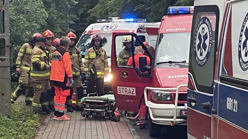 Samochód wjechał w pieszych w Stegnie. Dwie osoby trafiły do szpitala