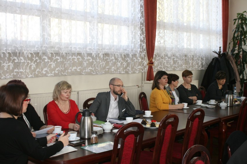 XIV Sesja Rady Gminy Radziejów [zdjęcia]