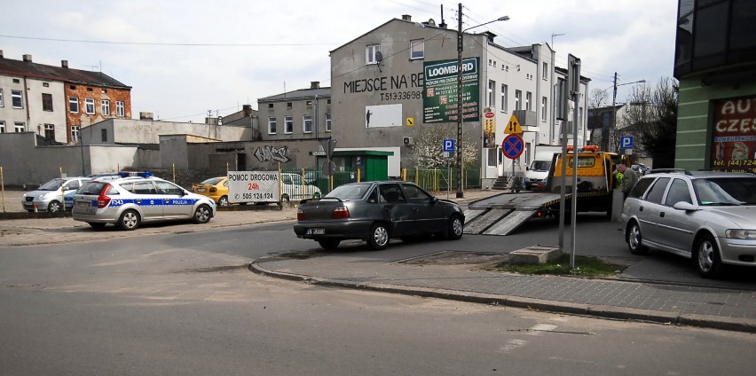 Wypadek na skrzyżowaniu ul. Piekarskiej z Joselewicza w Tomaszowie