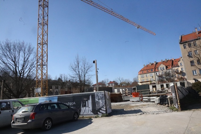 Powstanie nowa kamienica przy ulicy Książęcej w Legnicy, zobaczcie aktualne zdjęcia