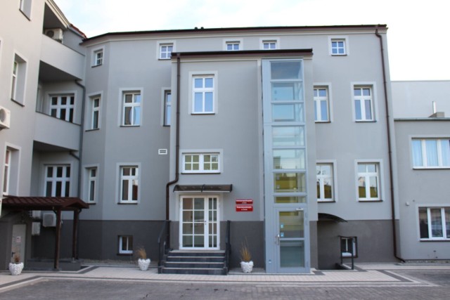 Adaptacja pomieszczeń budynku mieszkalnego na Punkt Interwencji Kryzysowej i Punkt Konsultacyjny.
