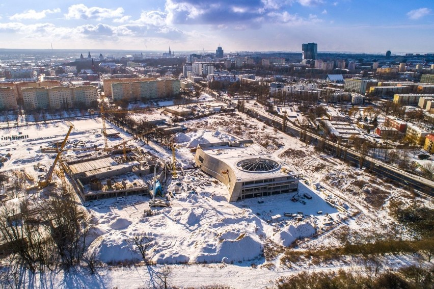 Budowa Fabryki Wody w Szczecinie, jeszcze w zimowej scenerii