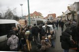 Legnica: Gigantyczne zamieszanie na przystanku busów