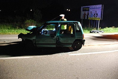 Tragiczny wypadek w Dąbrowie Górniczej na DK 94. Kierowca tico zginął w zderzeniu z koparką