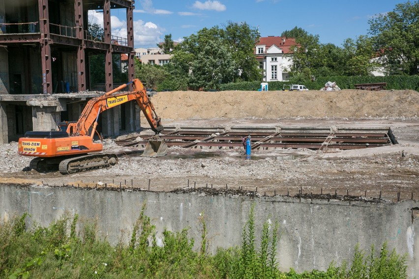 Przebudowa szkieletora ruszyła pod koniec marca. Na razie to...