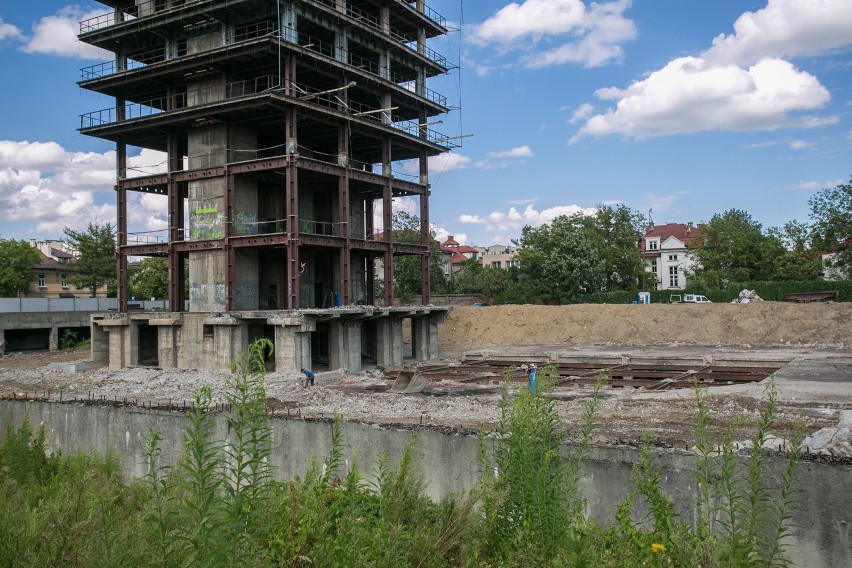 Przebudowa szkieletora ruszyła pod koniec marca. Na razie to...