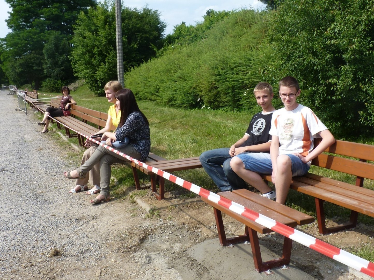 Najdłuższa drewniana ławka w Polsce już czeka w Parku Solidarności |  Radomsko Nasze Miasto