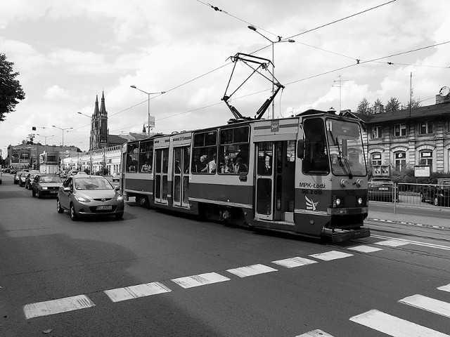 Decyzja o wcześniejszych i późniejszych kursach tramwaju ucieszy mieszkańców, którzy korzystają z tego środka transportu.