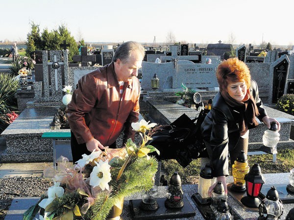 - Cmentarz komunalny bok Nowego to dobra lokalizacja - mówią Barbara i Marek Wieczorkowie
