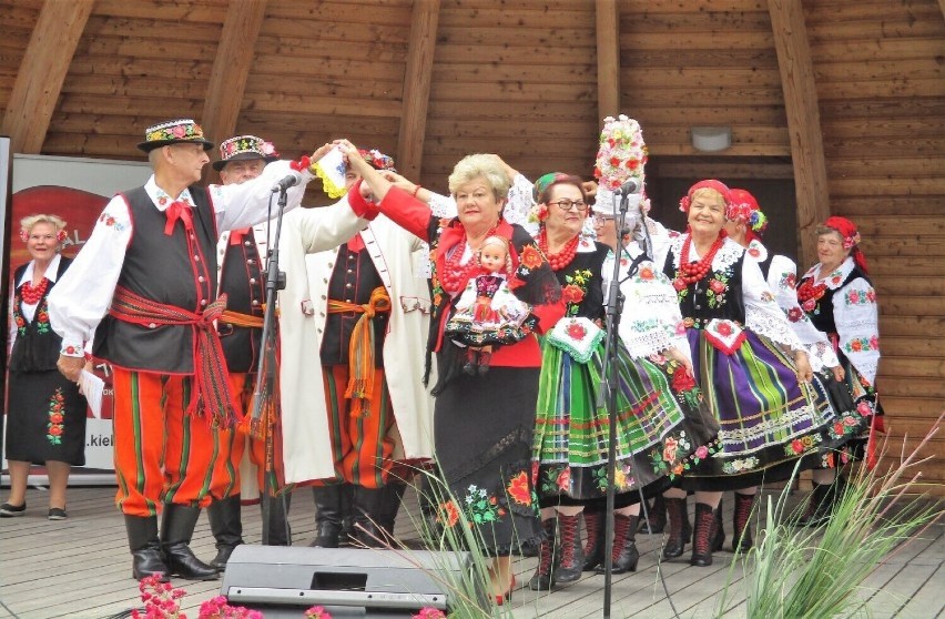 Transmisja na żywo. Powiatowe kolędowanie w wersji on-line 