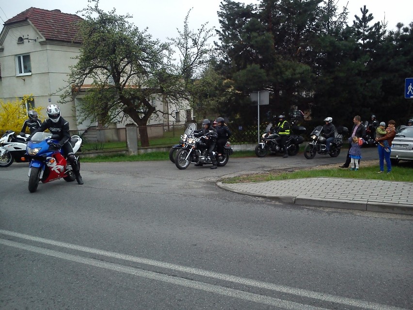 Motocykliści w Skrzyszowie k. Wodzisławia Śląskiego rozpoczęli sezon