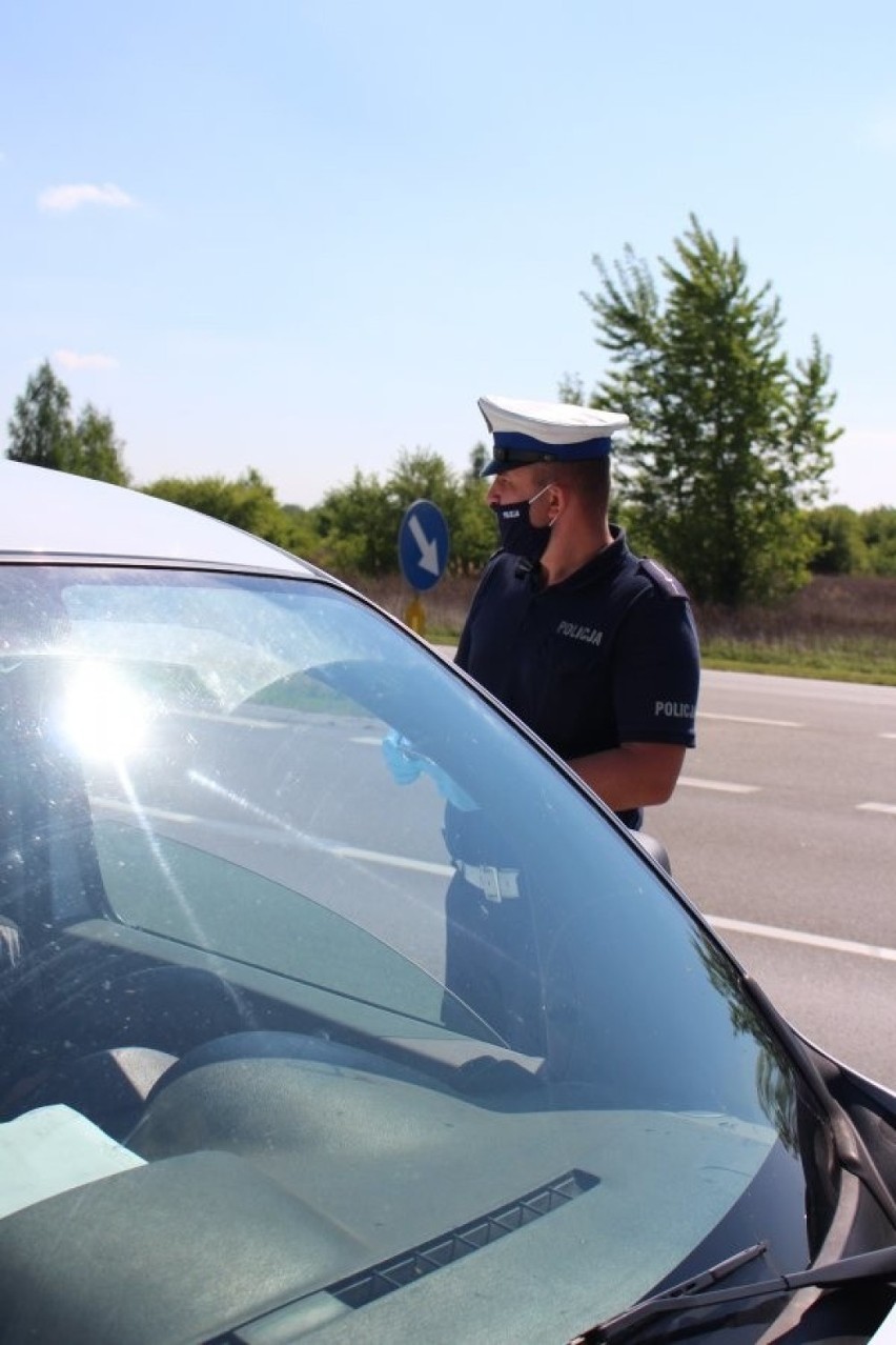 W Tarnobrzegu drogowy pirat pędził 125 km/h, kierowca volkswagena passata stracił prawo jazdy (ZOBACZ FILM)